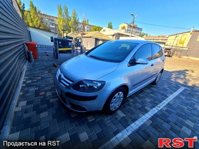 Сірий Фольксваген Golf Plus, об'ємом двигуна 1.6 л та пробігом 182 тис. км за 6200 $, фото 3 на Automoto.ua