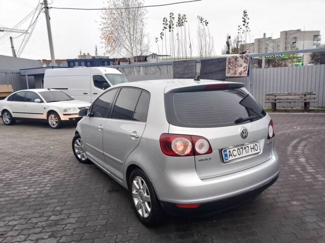 Фольксваген Гольф Плюс 2005 в Луцке на Automoto.ua Серый Фольксваген Гольф Плюс, объемом двигателя 1.6 л и пробегом 235 тыс. км за 4700 $, фото 7 на Automoto.ua