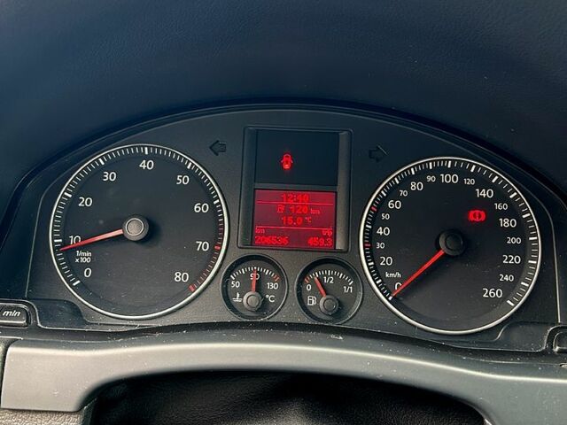 Фольксваген Гольф Плюс 2005 в Тернополе на Automoto.ua Серый Фольксваген Гольф Плюс, объемом двигателя 1.6 л и пробегом 206 тыс. км за 5600 $, фото 6 на Automoto.ua