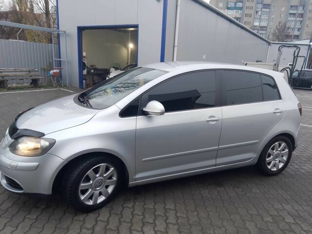 Фольксваген Гольф Плюс 2005 в Луцке на Automoto.ua Серый Фольксваген Гольф Плюс, объемом двигателя 1.6 л и пробегом 235 тыс. км за 4700 $, фото 8 на Automoto.ua