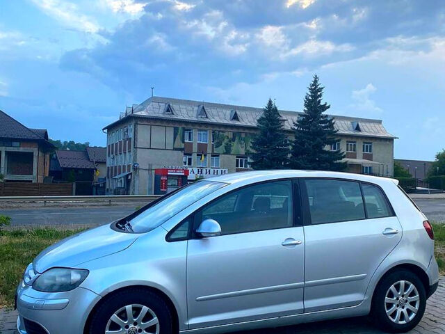 Сірий Фольксваген Golf Plus, об'ємом двигуна 1.6 л та пробігом 183 тис. км за 5900 $, фото 4 на Automoto.ua
