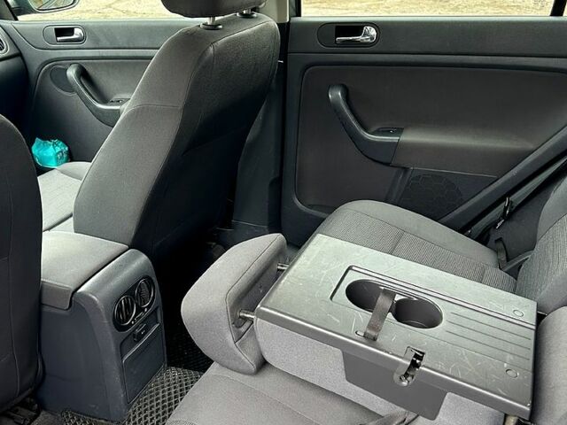 Фольксваген Гольф Плюс 2005 в Тернополе на Automoto.ua Серый Фольксваген Гольф Плюс, объемом двигателя 1.6 л и пробегом 206 тыс. км за 5600 $, фото 8 на Automoto.ua