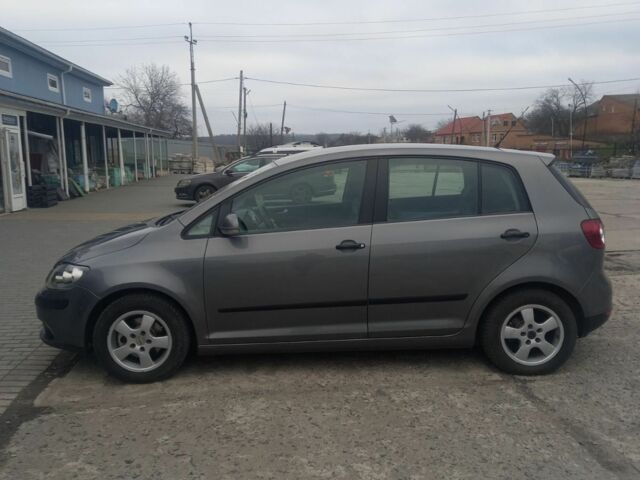 Сірий Фольксваген Golf Plus, об'ємом двигуна 1.6 л та пробігом 267 тис. км за 6300 $, фото 7 на Automoto.ua