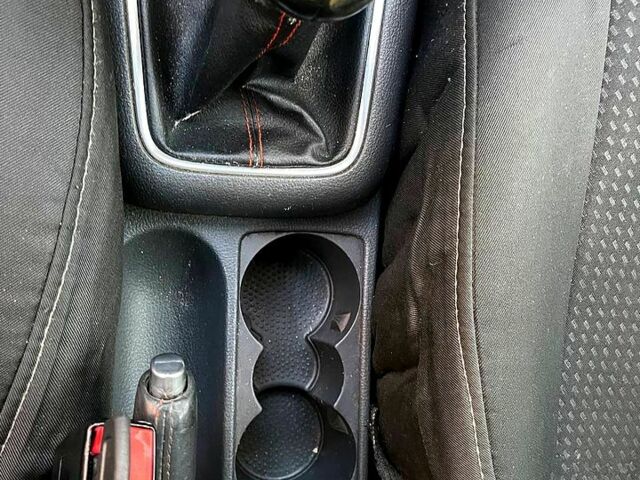 Серый Фольксваген Гольф Плюс, объемом двигателя 1.6 л и пробегом 333 тыс. км за 5650 $, фото 7 на Automoto.ua