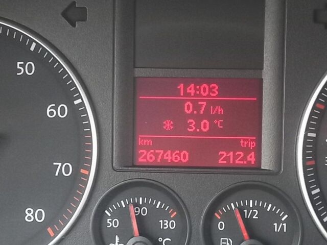 Сірий Фольксваген Golf Plus, об'ємом двигуна 1.6 л та пробігом 267 тис. км за 6300 $, фото 4 на Automoto.ua