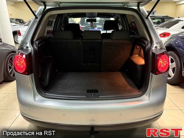 Фольксваген Golf Plus 2006 у Кропивницькому (Кіровограді) на Automoto.ua Сірий Фольксваген Golf Plus, об'ємом двигуна 1.6 л та пробігом 197 тис. км за 6300 $, фото 3 на Automoto.ua