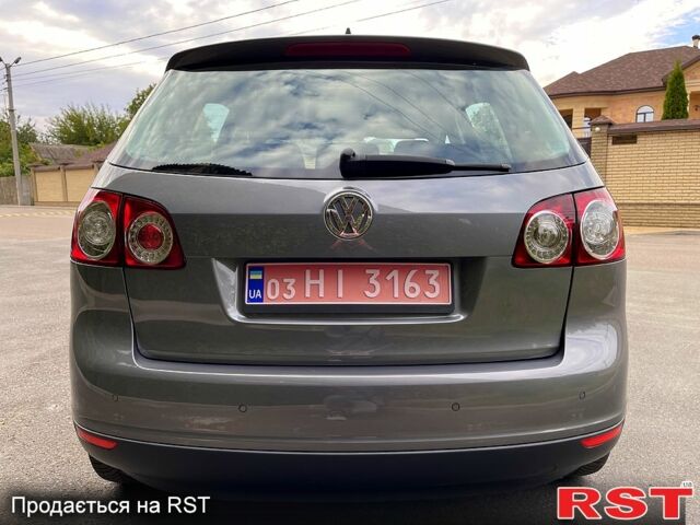 Серый Фольксваген Гольф Плюс, объемом двигателя 1.6 л и пробегом 208 тыс. км за 6600 $, фото 8 на Automoto.ua