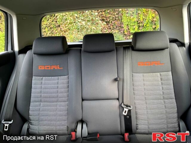 Серый Фольксваген Гольф Плюс, объемом двигателя 1.6 л и пробегом 208 тыс. км за 6600 $, фото 13 на Automoto.ua