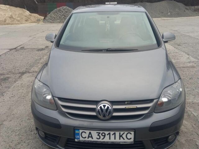 Сірий Фольксваген Golf Plus, об'ємом двигуна 1.6 л та пробігом 267 тис. км за 6300 $, фото 6 на Automoto.ua