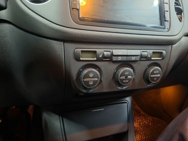 Сірий Фольксваген Golf Plus, об'ємом двигуна 1.4 л та пробігом 220 тис. км за 6200 $, фото 10 на Automoto.ua