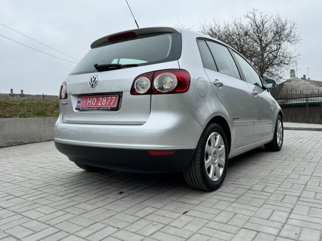 Серый Фольксваген Гольф Плюс, объемом двигателя 1.6 л и пробегом 127 тыс. км за 7550 $, фото 7 на Automoto.ua