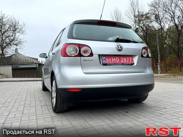 Серый Фольксваген Гольф Плюс, объемом двигателя 1.6 л и пробегом 127 тыс. км за 7550 $, фото 5 на Automoto.ua