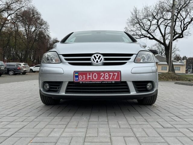 Серый Фольксваген Гольф Плюс, объемом двигателя 1.6 л и пробегом 127 тыс. км за 7550 $, фото 1 на Automoto.ua