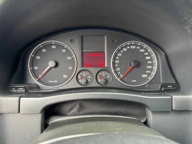 Серый Фольксваген Гольф Плюс, объемом двигателя 1.6 л и пробегом 127 тыс. км за 7550 $, фото 23 на Automoto.ua