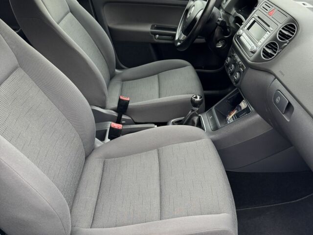 Серый Фольксваген Гольф Плюс, объемом двигателя 1.6 л и пробегом 127 тыс. км за 7550 $, фото 16 на Automoto.ua