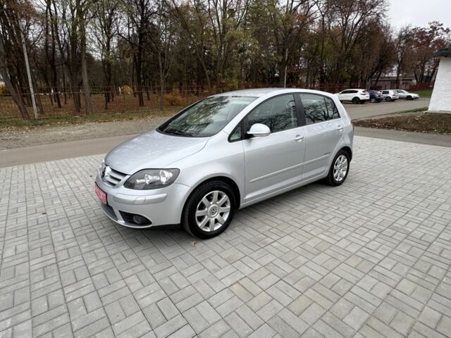 Серый Фольксваген Гольф Плюс, объемом двигателя 1.6 л и пробегом 127 тыс. км за 7550 $, фото 11 на Automoto.ua