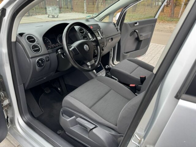 Серый Фольксваген Гольф Плюс, объемом двигателя 1.6 л и пробегом 127 тыс. км за 7550 $, фото 15 на Automoto.ua