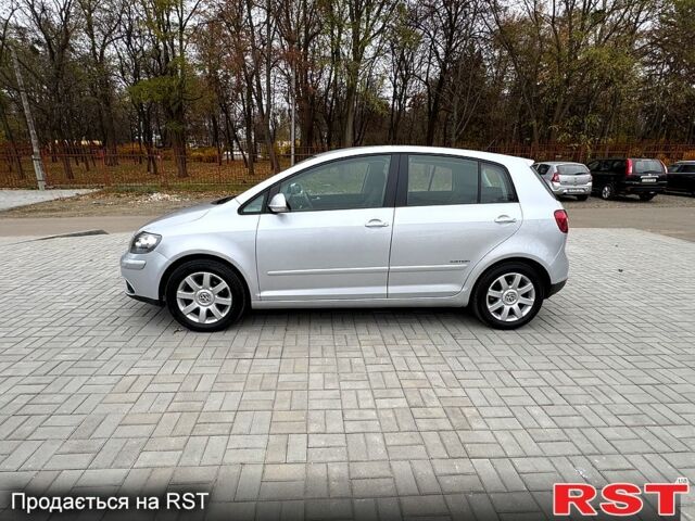 Серый Фольксваген Гольф Плюс, объемом двигателя 1.6 л и пробегом 127 тыс. км за 7550 $, фото 7 на Automoto.ua