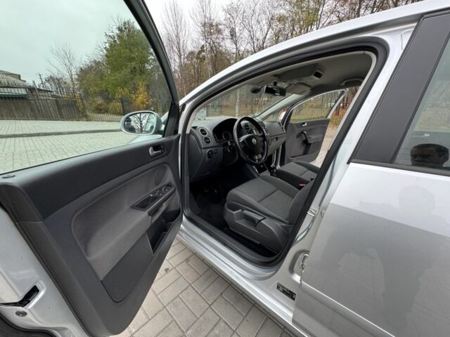 Серый Фольксваген Гольф Плюс, объемом двигателя 1.6 л и пробегом 127 тыс. км за 7550 $, фото 14 на Automoto.ua