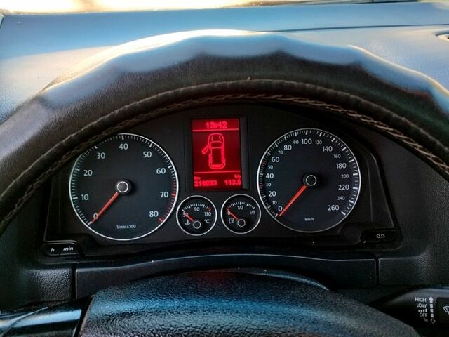 Сірий Фольксваген Golf Plus, об'ємом двигуна 1.6 л та пробігом 218 тис. км за 6700 $, фото 4 на Automoto.ua