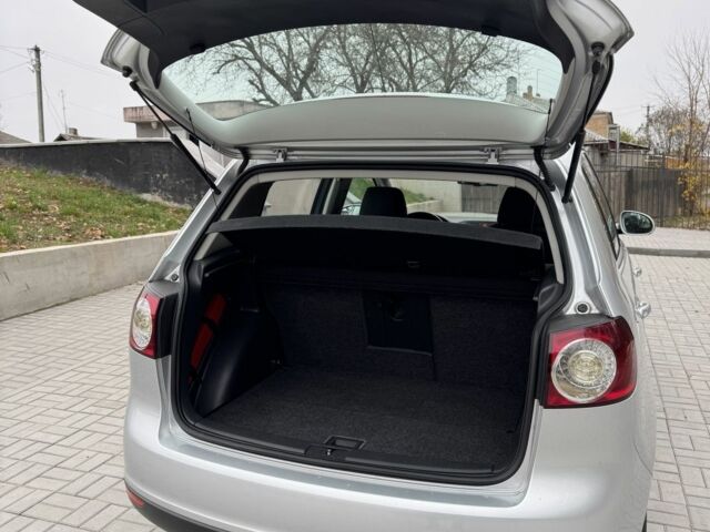 Серый Фольксваген Гольф Плюс, объемом двигателя 1.6 л и пробегом 127 тыс. км за 7550 $, фото 8 на Automoto.ua