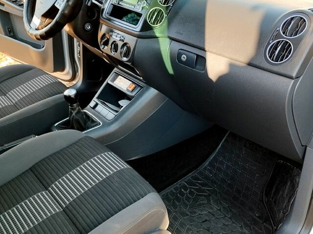 Сірий Фольксваген Golf Plus, об'ємом двигуна 1.6 л та пробігом 218 тис. км за 6700 $, фото 9 на Automoto.ua