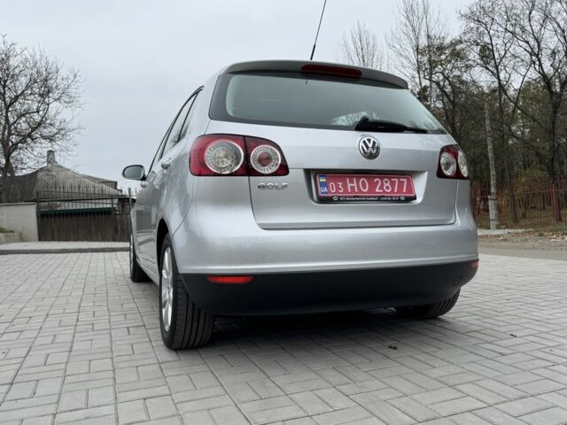 Серый Фольксваген Гольф Плюс, объемом двигателя 1.6 л и пробегом 127 тыс. км за 7550 $, фото 6 на Automoto.ua