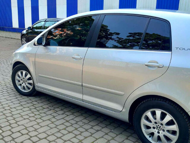 Серый Фольксваген Гольф Плюс, объемом двигателя 1.4 л и пробегом 181 тыс. км за 6500 $, фото 1 на Automoto.ua