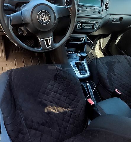 Серый Фольксваген Гольф Плюс, объемом двигателя 1.6 л и пробегом 156 тыс. км за 7500 $, фото 5 на Automoto.ua