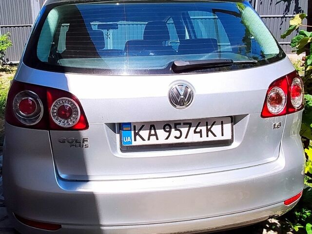 Серый Фольксваген Гольф Плюс, объемом двигателя 1.6 л и пробегом 156 тыс. км за 7500 $, фото 10 на Automoto.ua