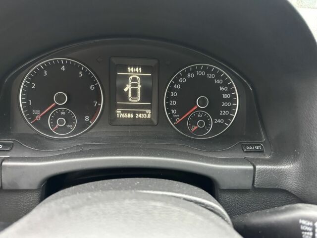 Сірий Фольксваген Golf Plus, об'ємом двигуна 1.4 л та пробігом 176 тис. км за 8400 $, фото 16 на Automoto.ua