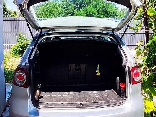 Серый Фольксваген Гольф Плюс, объемом двигателя 1.6 л и пробегом 156 тыс. км за 7500 $, фото 12 на Automoto.ua