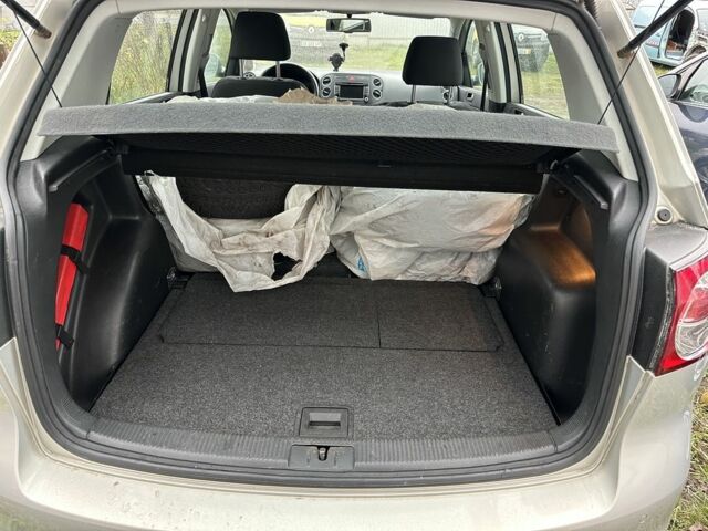 Сірий Фольксваген Golf Plus, об'ємом двигуна 1.4 л та пробігом 176 тис. км за 8400 $, фото 13 на Automoto.ua