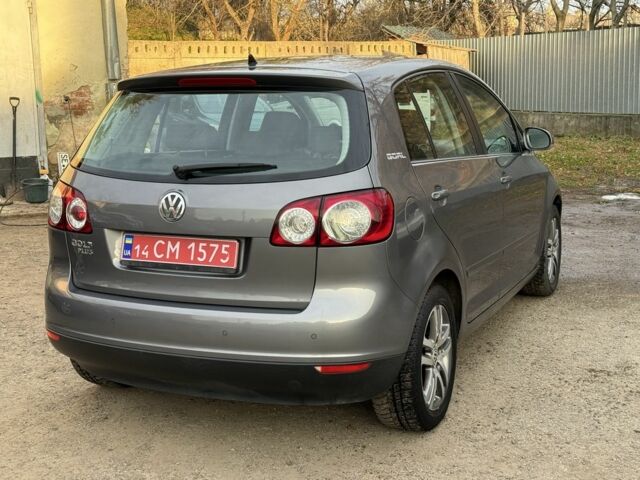 Серый Фольксваген Гольф Плюс, объемом двигателя 1.4 л и пробегом 220 тыс. км за 4999 $, фото 2 на Automoto.ua