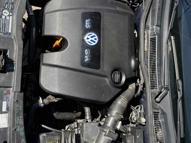 Синий Фольксваген Гольф Плюс, объемом двигателя 1.6 л и пробегом 285 тыс. км за 2850 $, фото 5 на Automoto.ua