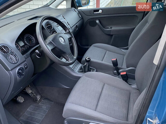 Синий Фольксваген Гольф Плюс, объемом двигателя 1.4 л и пробегом 132 тыс. км за 4700 $, фото 35 на Automoto.ua