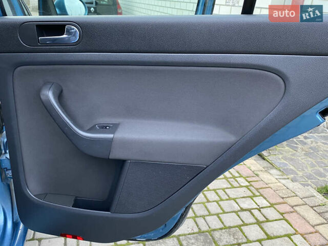 Синий Фольксваген Гольф Плюс, объемом двигателя 1.4 л и пробегом 132 тыс. км за 4700 $, фото 28 на Automoto.ua