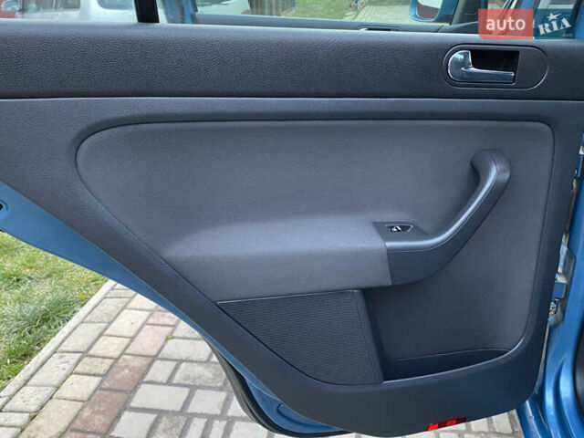 Синий Фольксваген Гольф Плюс, объемом двигателя 1.4 л и пробегом 132 тыс. км за 4700 $, фото 32 на Automoto.ua