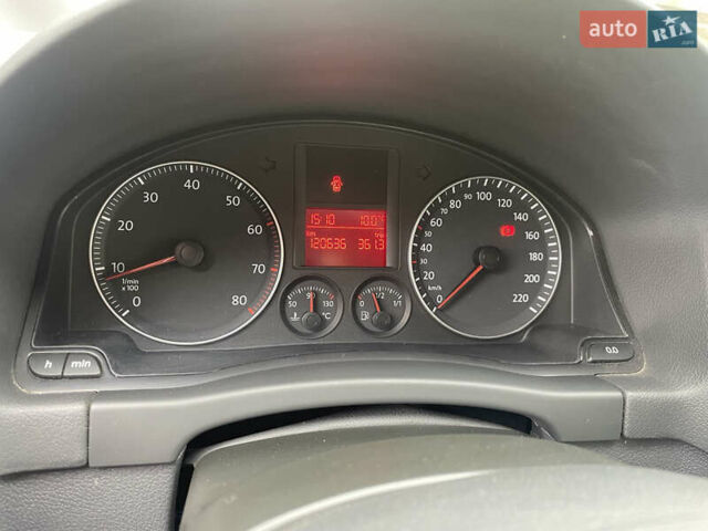 Синий Фольксваген Гольф Плюс, объемом двигателя 1.4 л и пробегом 122 тыс. км за 5200 $, фото 4 на Automoto.ua