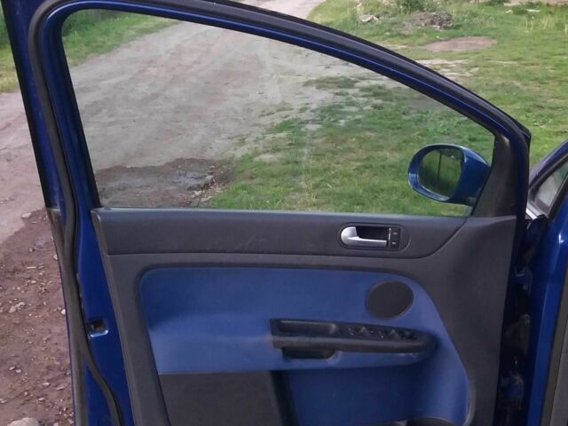 Синий Фольксваген Гольф Плюс, объемом двигателя 0 л и пробегом 230 тыс. км за 4500 $, фото 8 на Automoto.ua