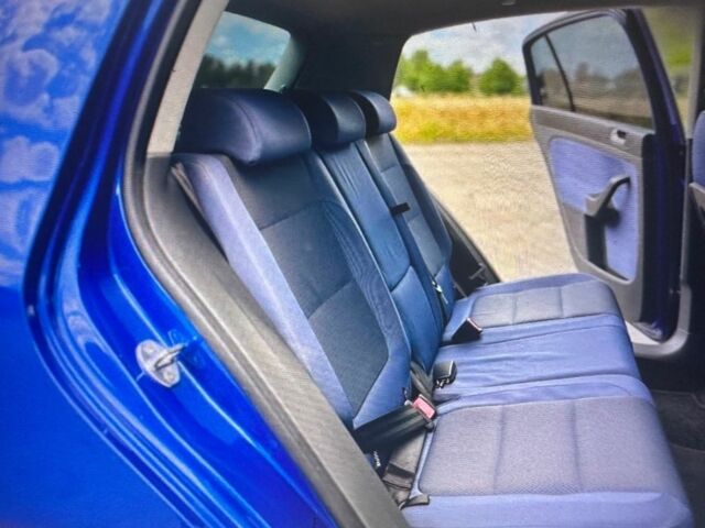 Синий Фольксваген Гольф Плюс, объемом двигателя 1.6 л и пробегом 206 тыс. км за 4800 $, фото 6 на Automoto.ua