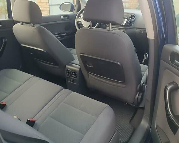 Синій Фольксваген Golf Plus, об'ємом двигуна 1.6 л та пробігом 286 тис. км за 5600 $, фото 23 на Automoto.ua