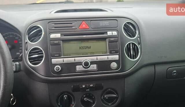 Синий Фольксваген Гольф Плюс, объемом двигателя 1.6 л и пробегом 229 тыс. км за 5000 $, фото 21 на Automoto.ua