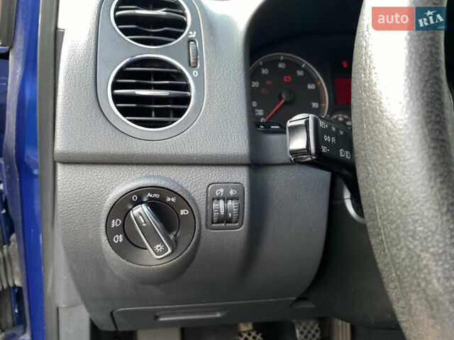 Синій Фольксваген Golf Plus, об'ємом двигуна 1.39 л та пробігом 219 тис. км за 5300 $, фото 12 на Automoto.ua