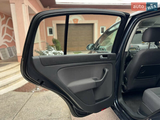 Синий Фольксваген Гольф Плюс, объемом двигателя 1.6 л и пробегом 281 тыс. км за 6450 $, фото 10 на Automoto.ua