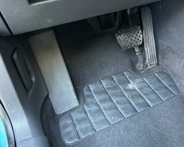 Синий Фольксваген Гольф Плюс, объемом двигателя 1.6 л и пробегом 262 тыс. км за 7499 $, фото 18 на Automoto.ua