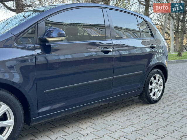 Синий Фольксваген Гольф Плюс, объемом двигателя 1.6 л и пробегом 281 тыс. км за 4800 $, фото 4 на Automoto.ua