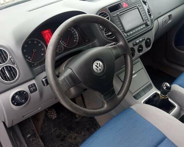 Синій Фольксваген Golf Plus, об'ємом двигуна 1.6 л та пробігом 210 тис. км за 5700 $, фото 10 на Automoto.ua