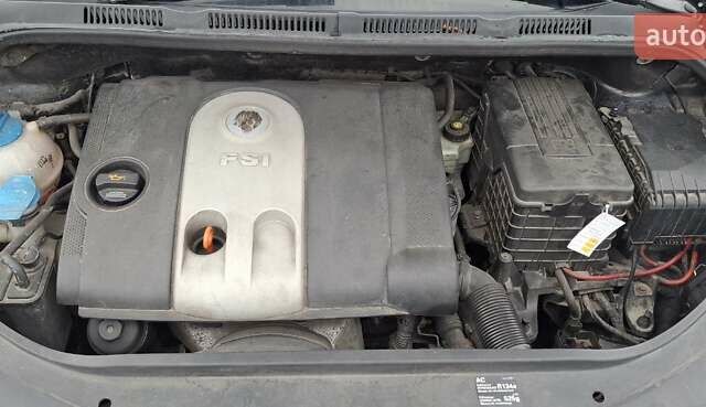 Синий Фольксваген Гольф Плюс, объемом двигателя 1.6 л и пробегом 229 тыс. км за 5000 $, фото 22 на Automoto.ua