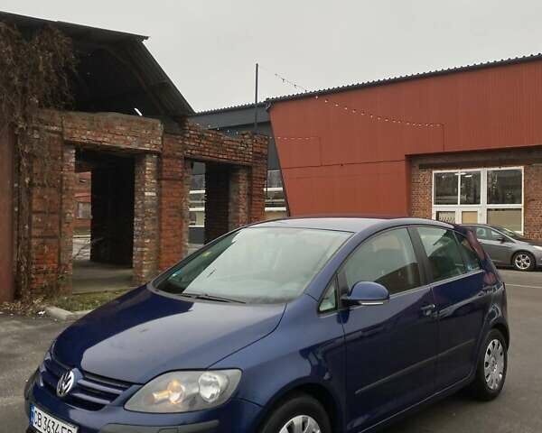 Синий Фольксваген Гольф Плюс, объемом двигателя 1.6 л и пробегом 220 тыс. км за 5900 $, фото 5 на Automoto.ua